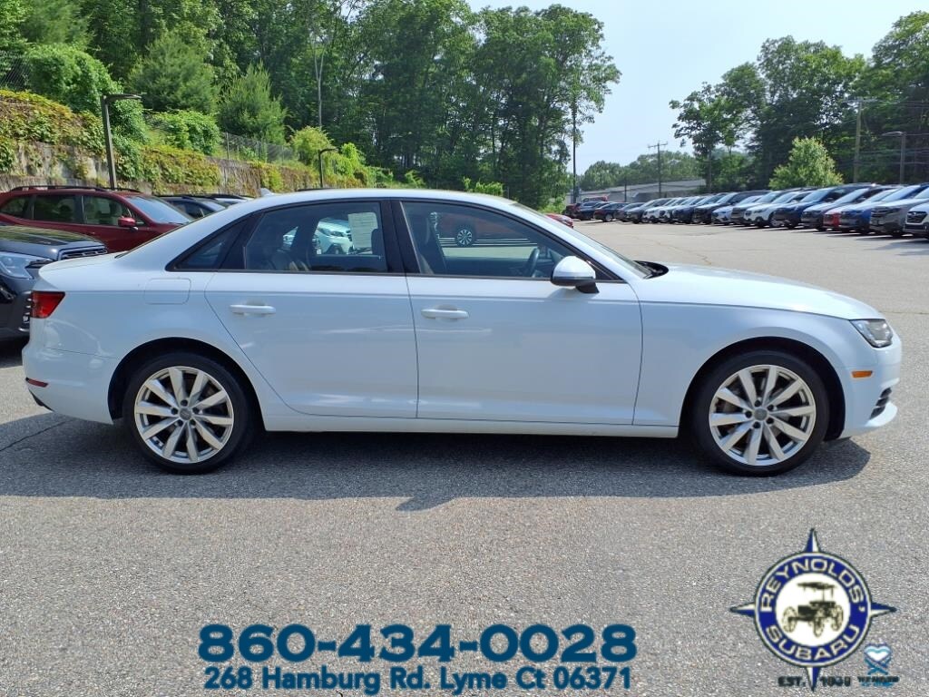 Vehicle image 4 of 30