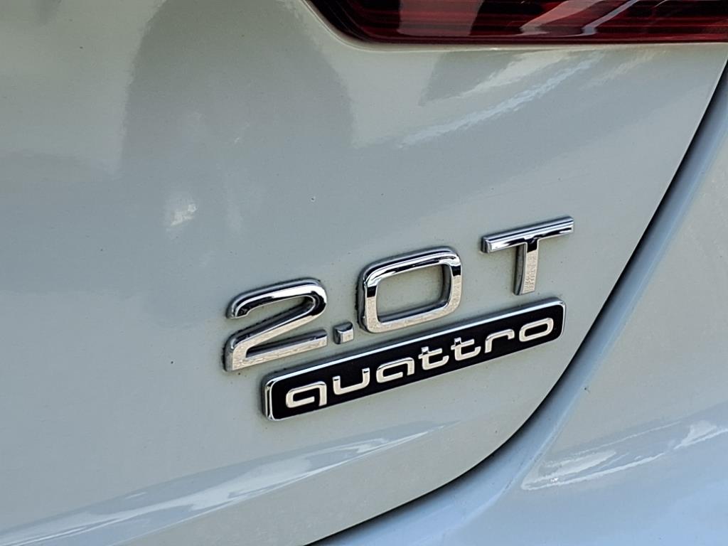Vehicle image 11 of 30