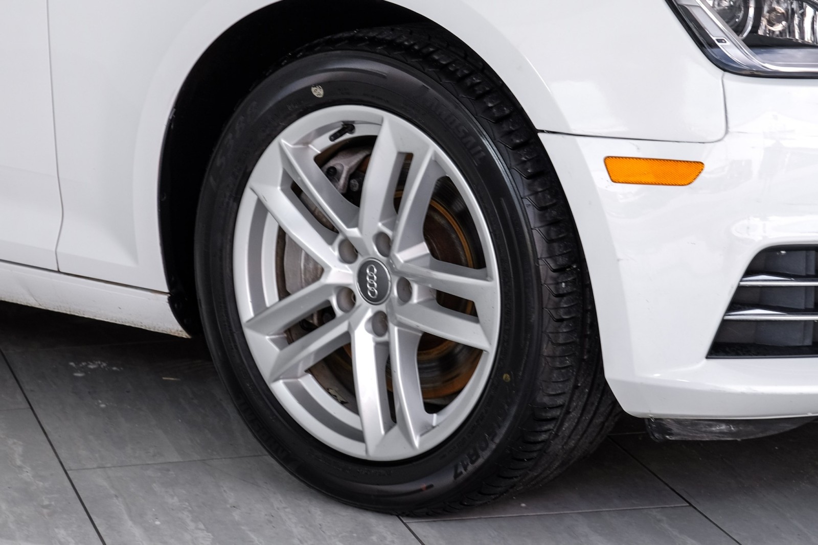 Vehicle image 55 of 65