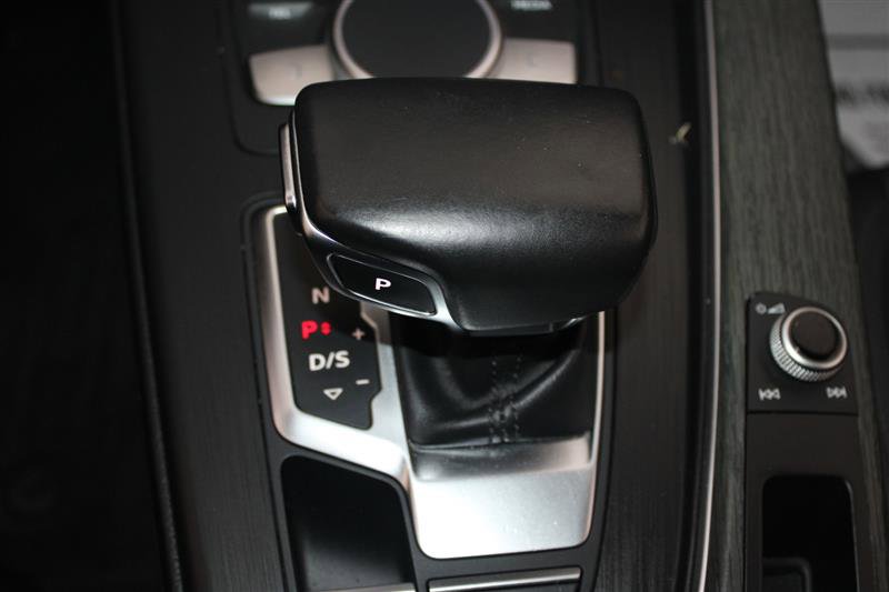 Vehicle image 40 of 60