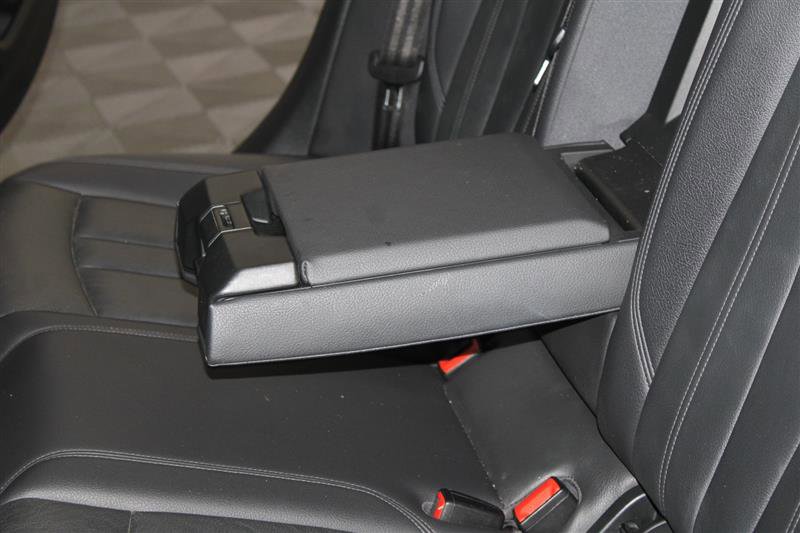 Vehicle image 59 of 60