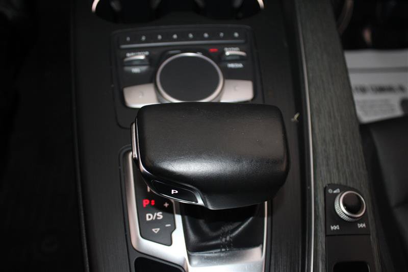 Vehicle image 39 of 60