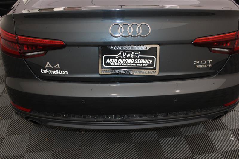 Vehicle image 11 of 60