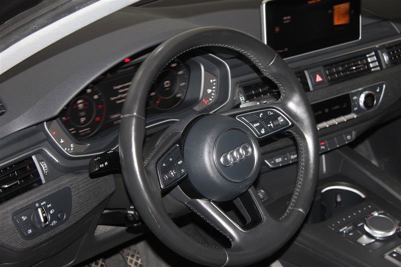 Vehicle image 31 of 60