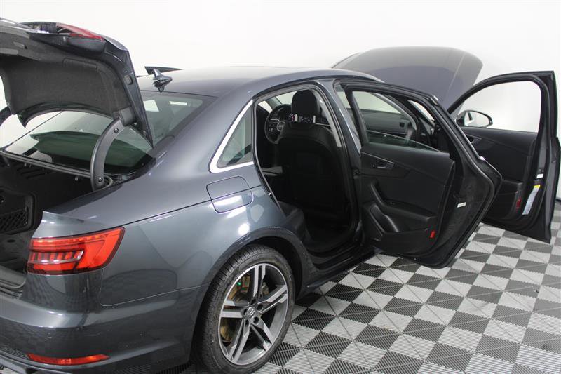 Vehicle image 26 of 60
