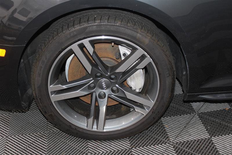 Vehicle image 9 of 60