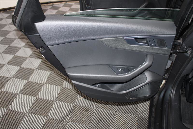 Vehicle image 42 of 60