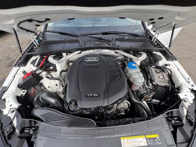 Vehicle image 9 of 21
