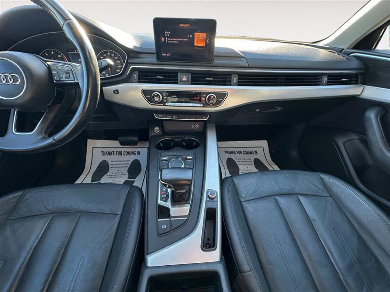Vehicle image 12 of 15