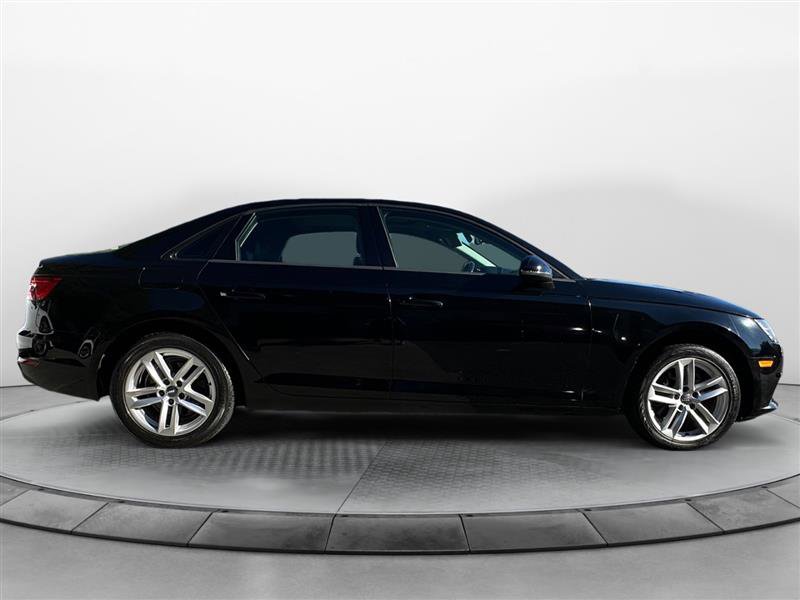Vehicle image 4 of 15