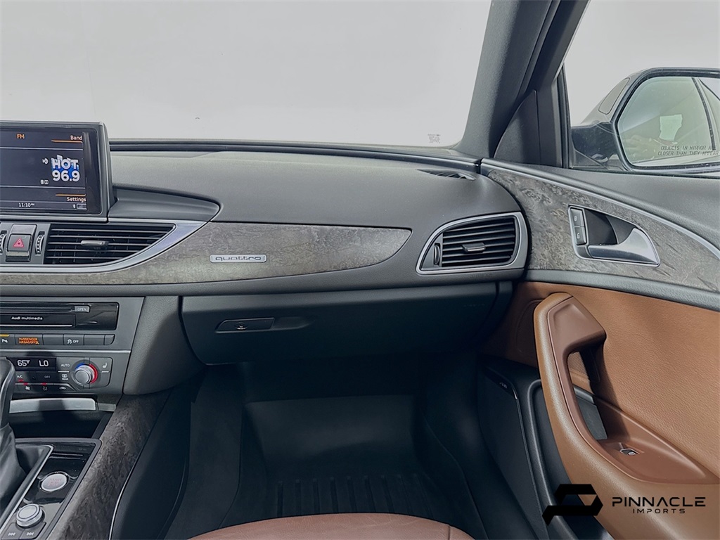 Vehicle image 26 of 35