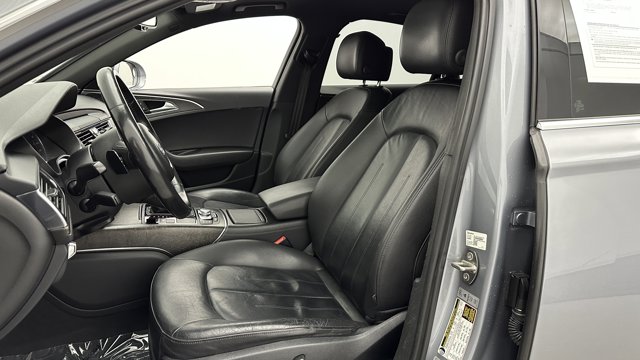 Vehicle image 29 of 40