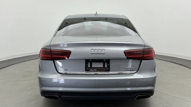 Vehicle image 5 of 40