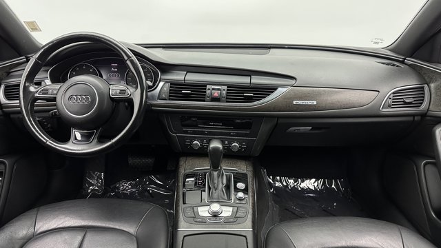 Vehicle image 20 of 40