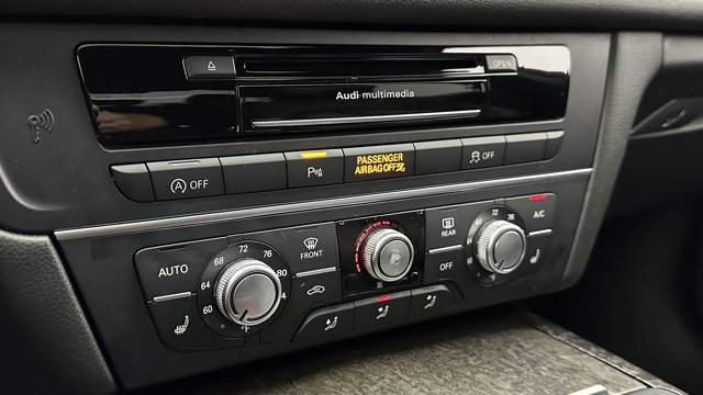 Vehicle image 13 of 40