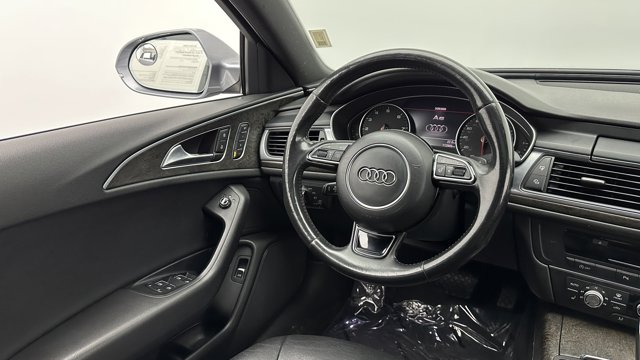 Vehicle image 19 of 40