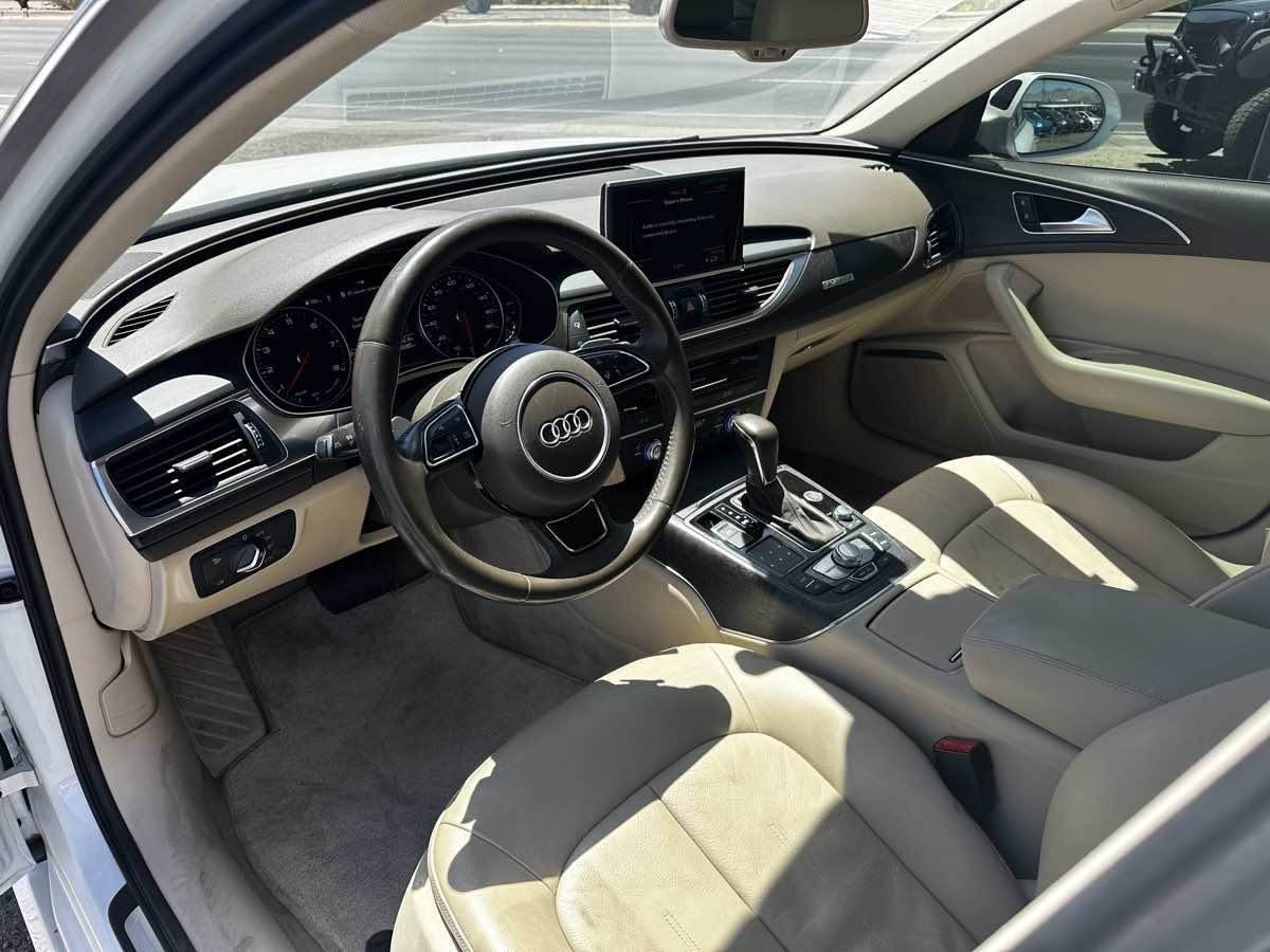 Vehicle image 13 of 16