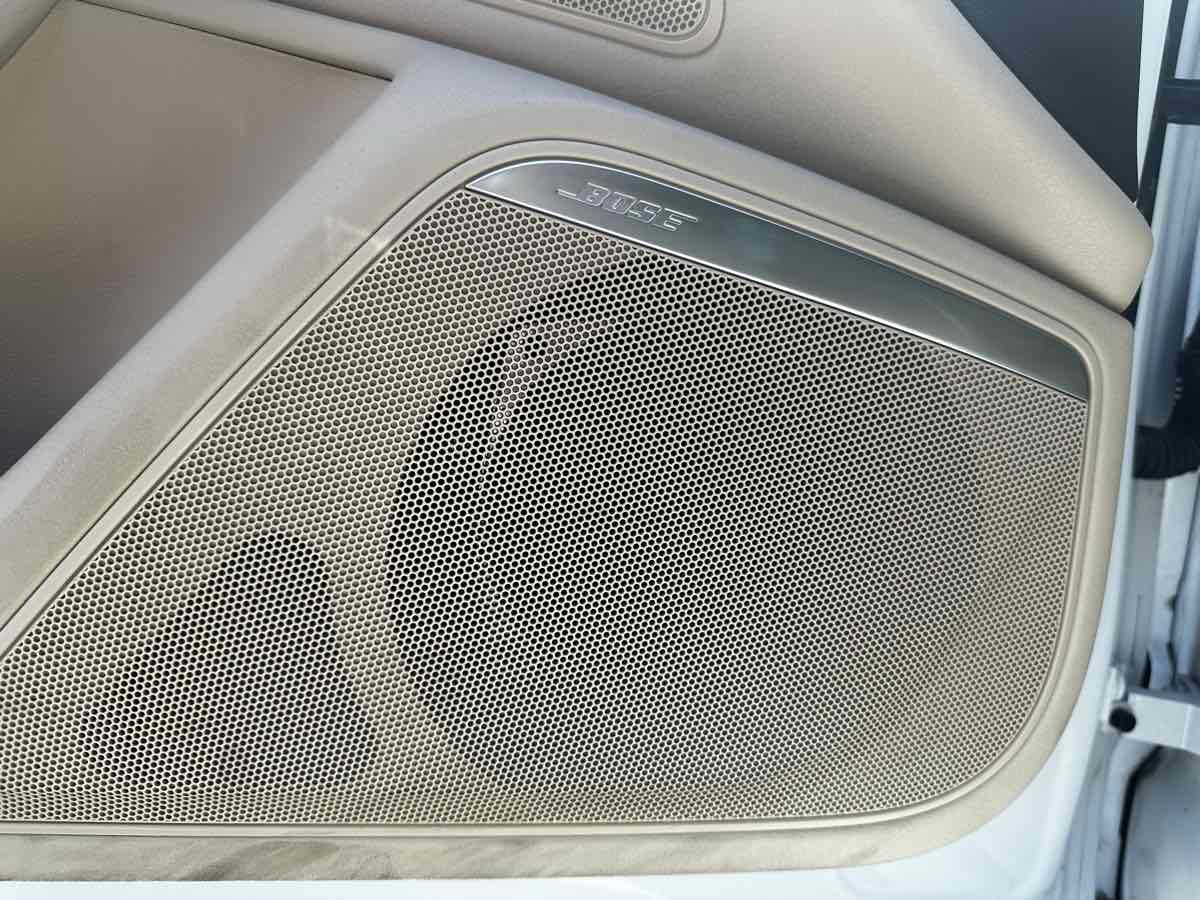 Vehicle image 16 of 16