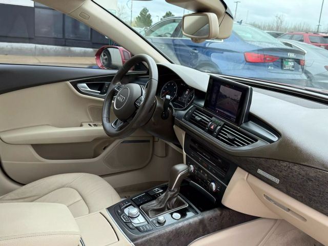 Vehicle image 26 of 67