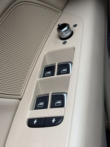 Vehicle image 54 of 67