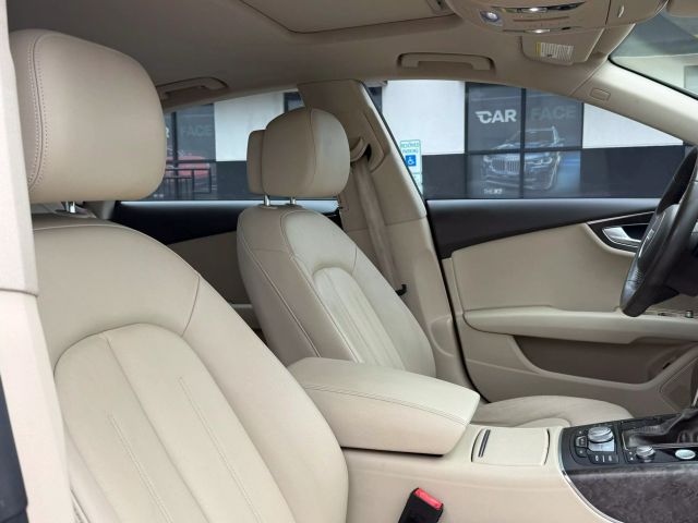 Vehicle image 28 of 67