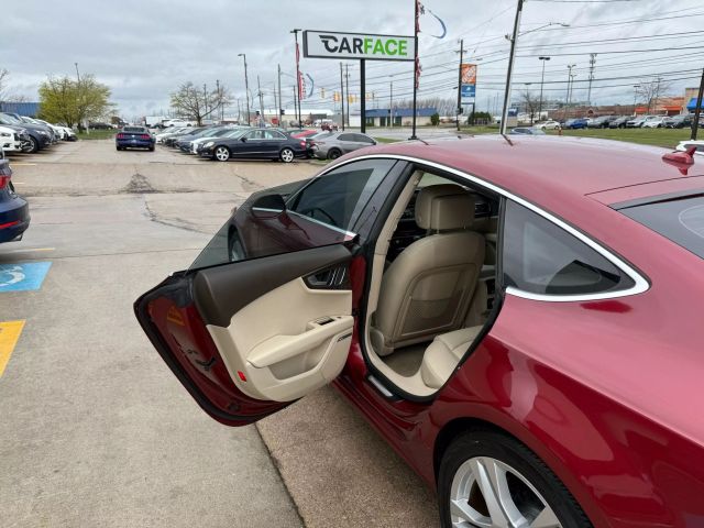 Vehicle image 22 of 67