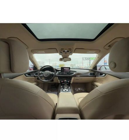 Vehicle image 30 of 67