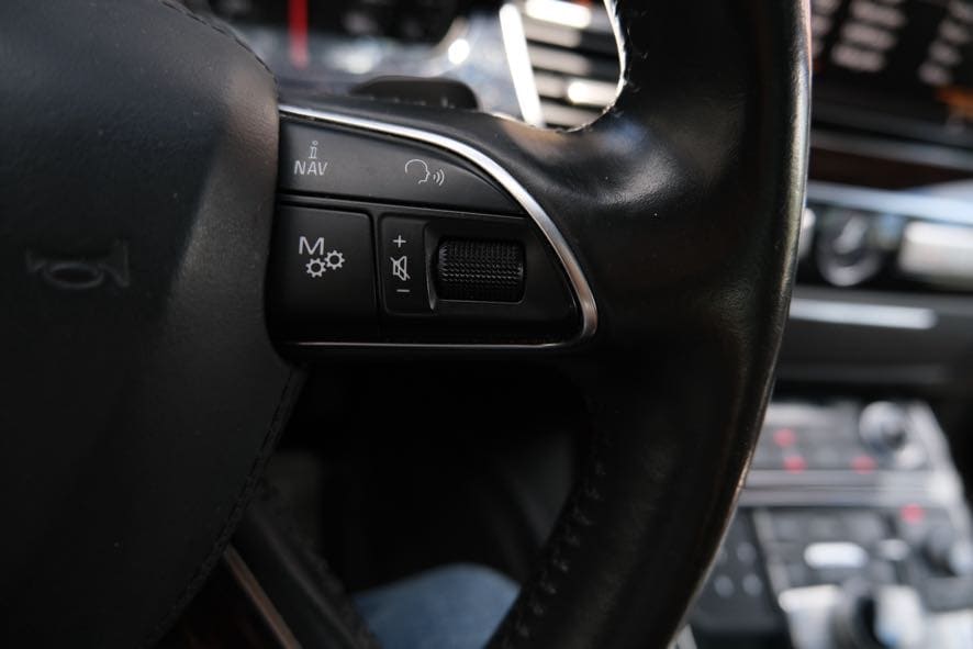 Vehicle image 45 of 49