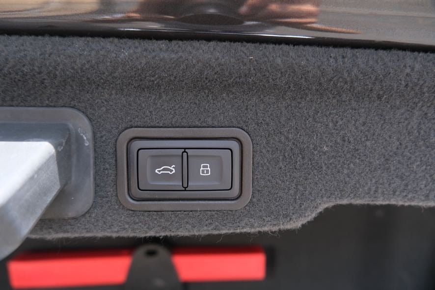 Vehicle image 14 of 49