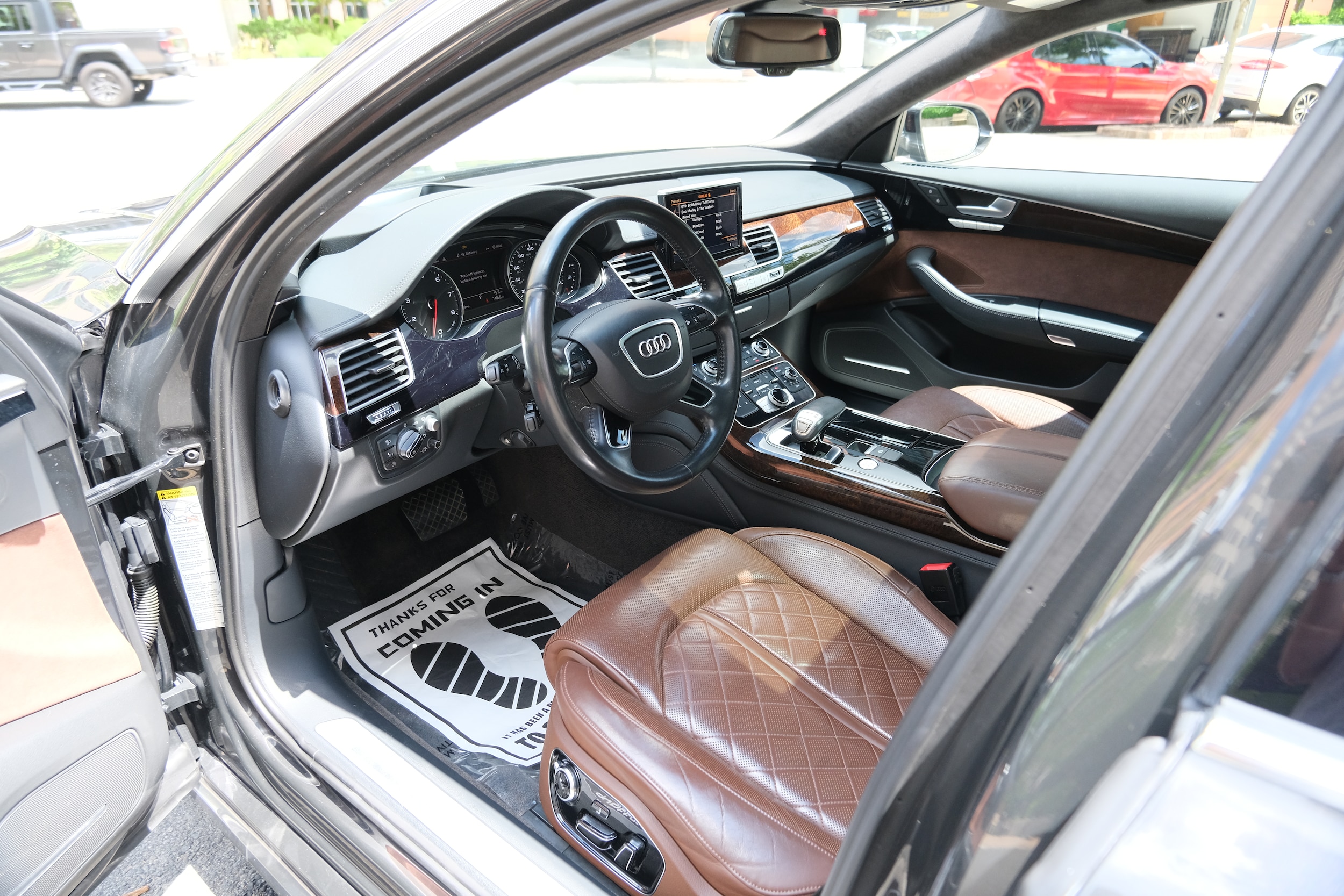 Vehicle image 16 of 49