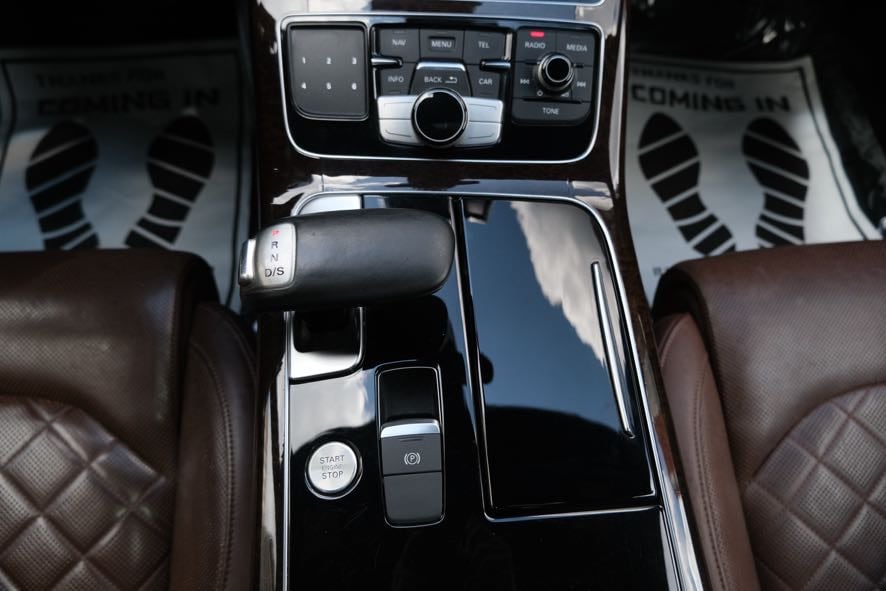 Vehicle image 36 of 49