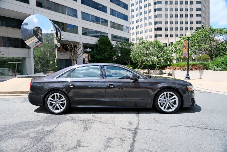 Vehicle image 6 of 49
