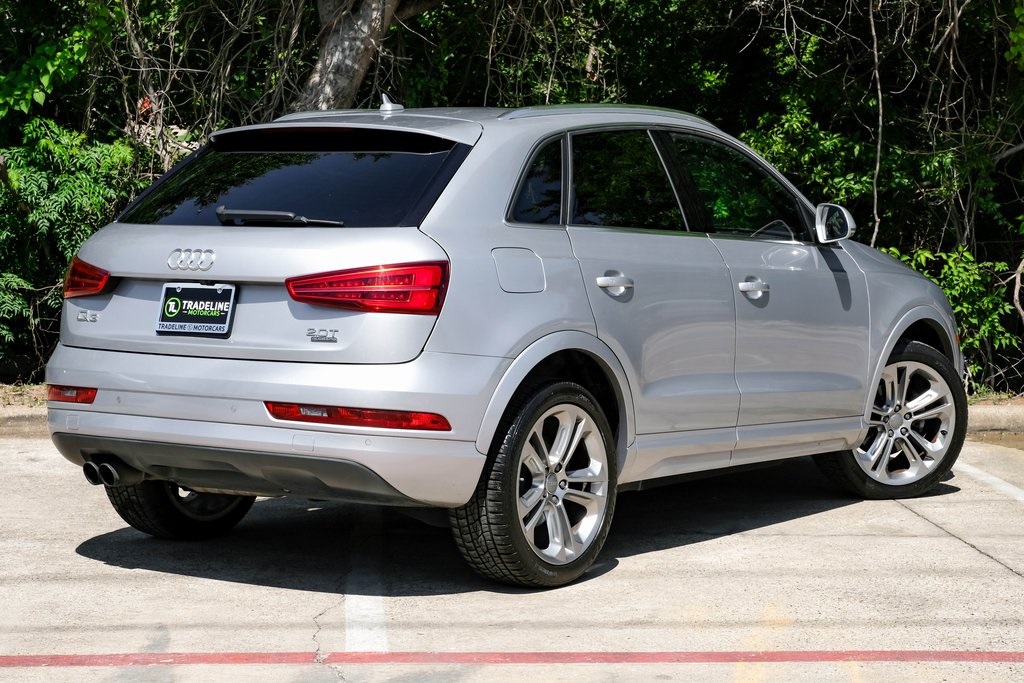 Vehicle image 12 of 70