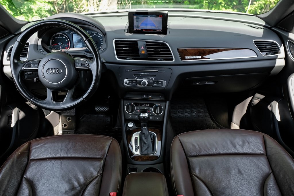 Vehicle image 39 of 70