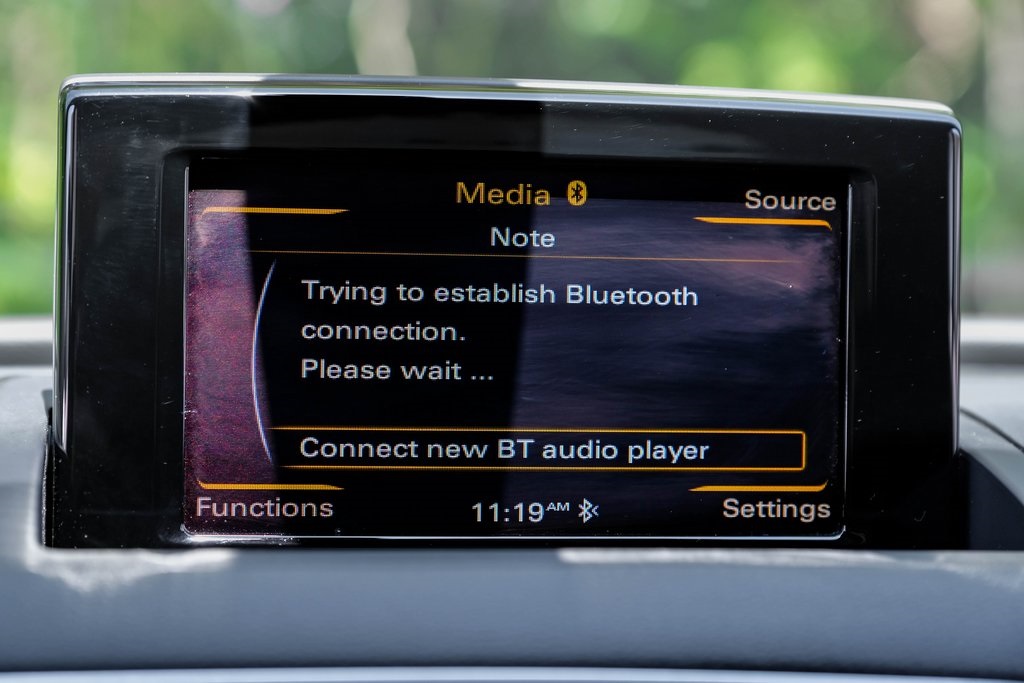Vehicle image 47 of 70