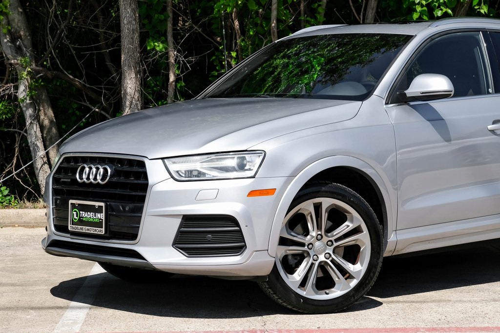 Vehicle image 2 of 70