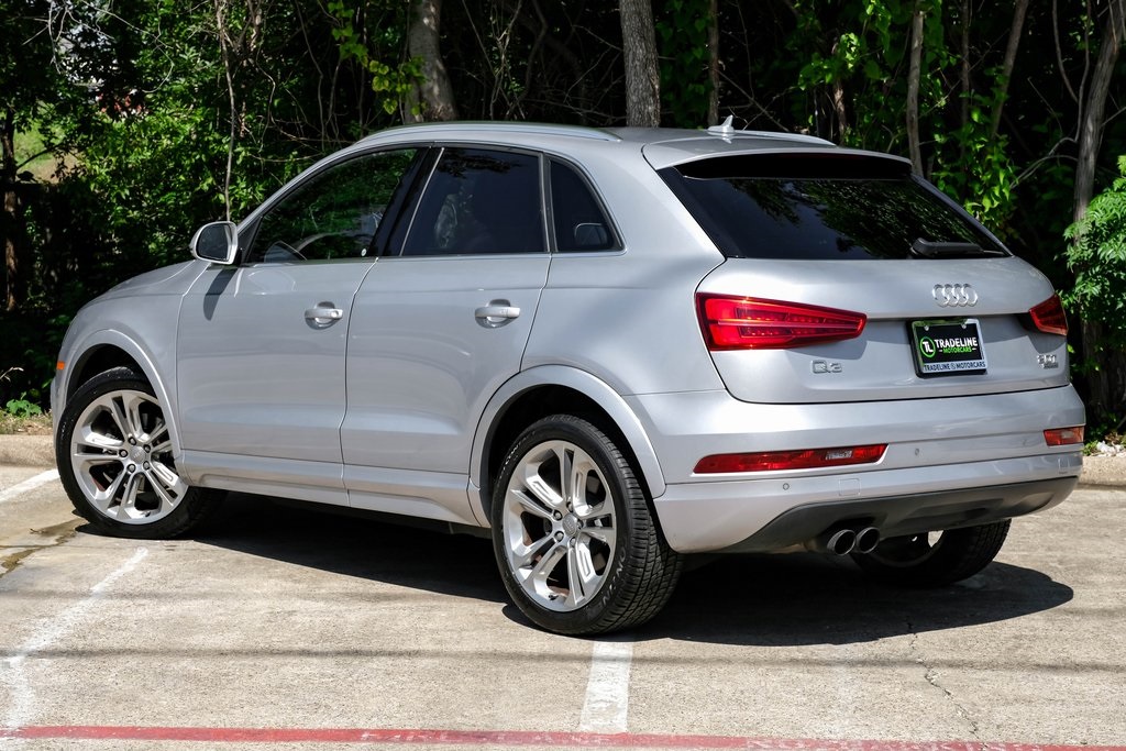 Vehicle image 16 of 70