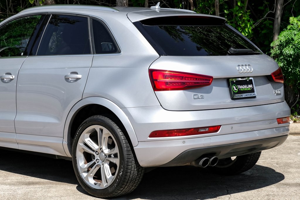 Vehicle image 17 of 70