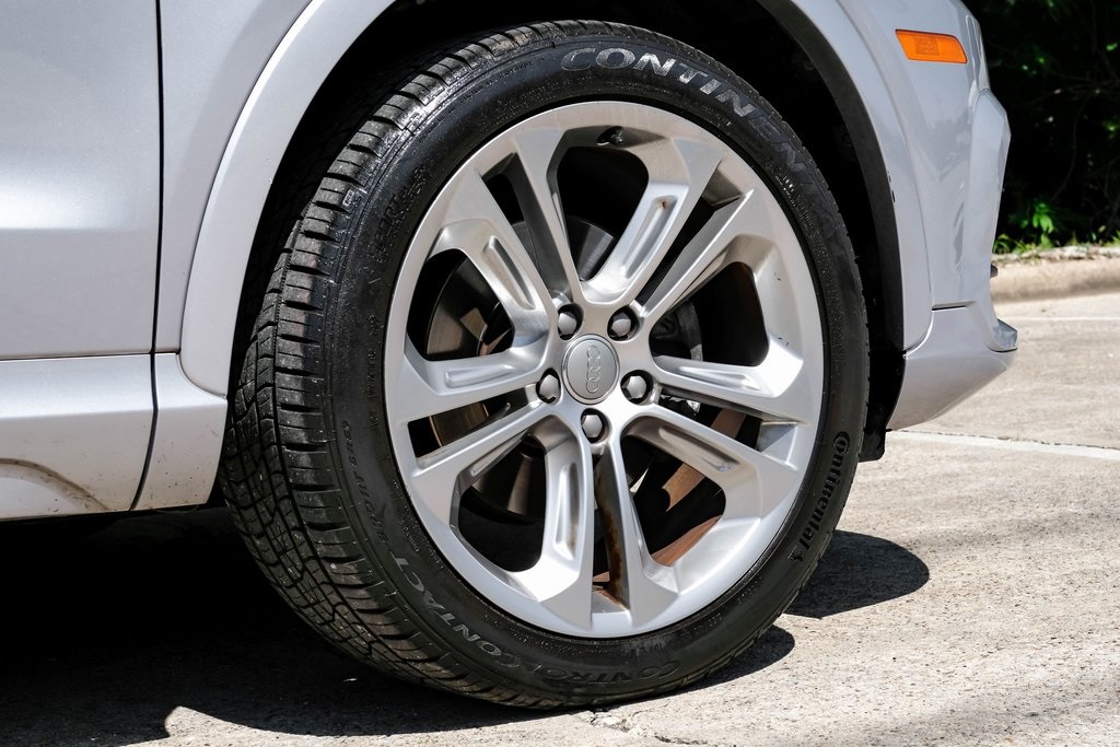 Vehicle image 28 of 70