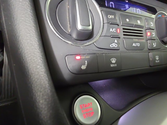 Vehicle image 26 of 34