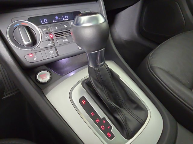 Vehicle image 24 of 34
