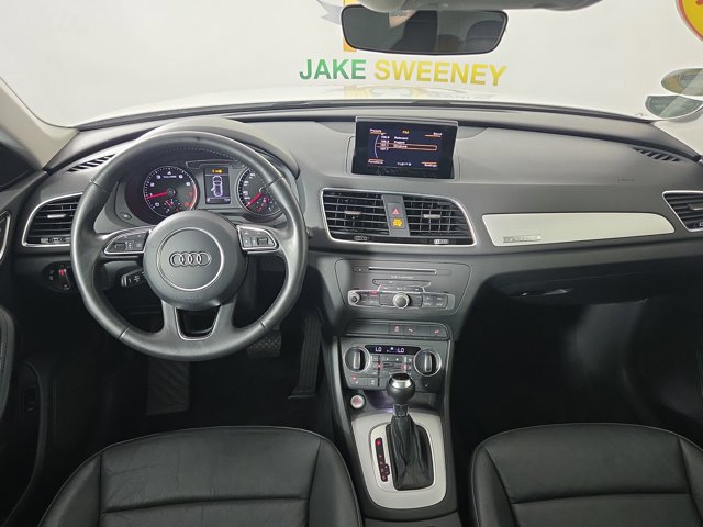 Vehicle image 14 of 34