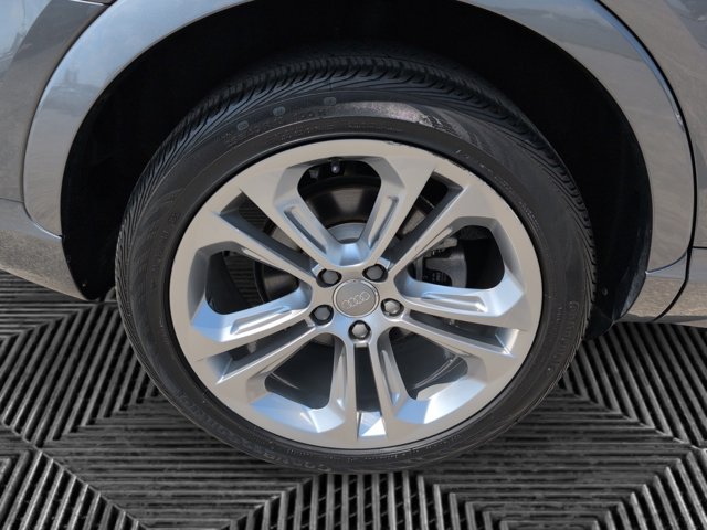 Vehicle image 7 of 29