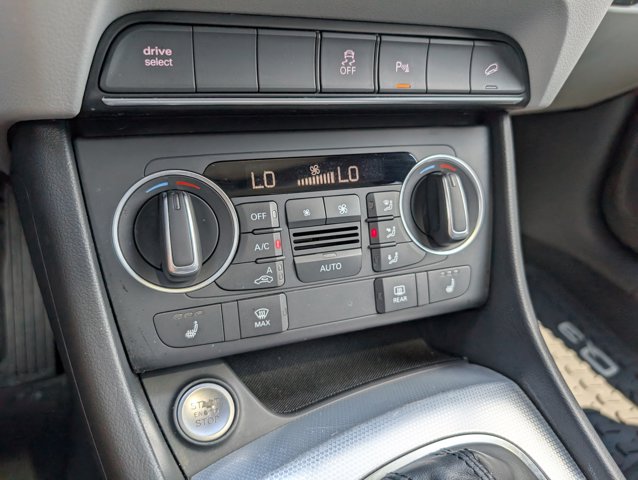 Vehicle image 21 of 29