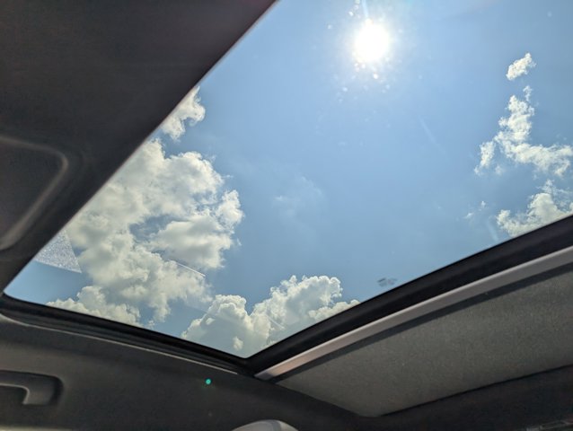 Vehicle image 28 of 29