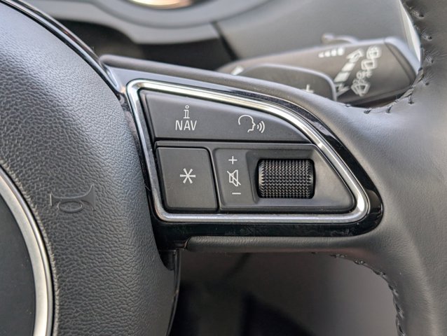 Vehicle image 27 of 29