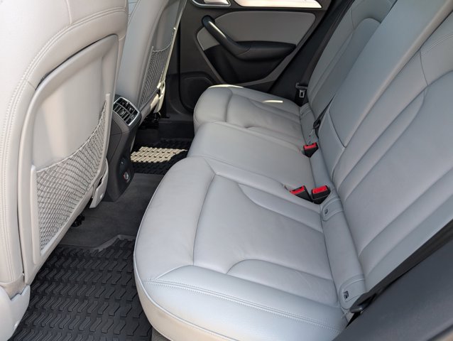 Vehicle image 9 of 29