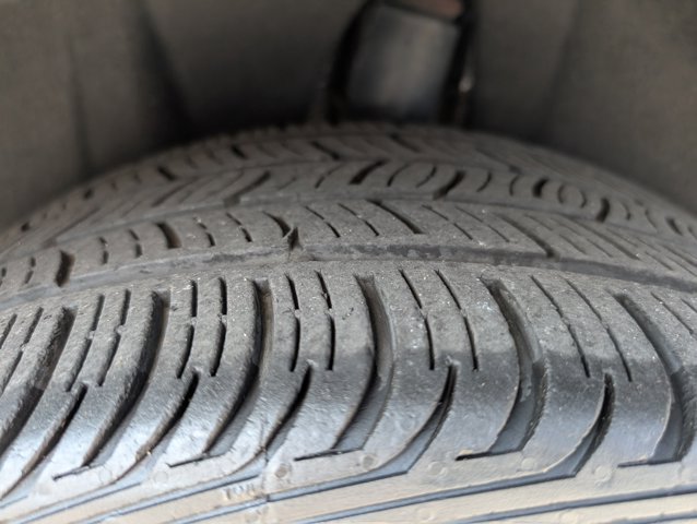 Vehicle image 8 of 29