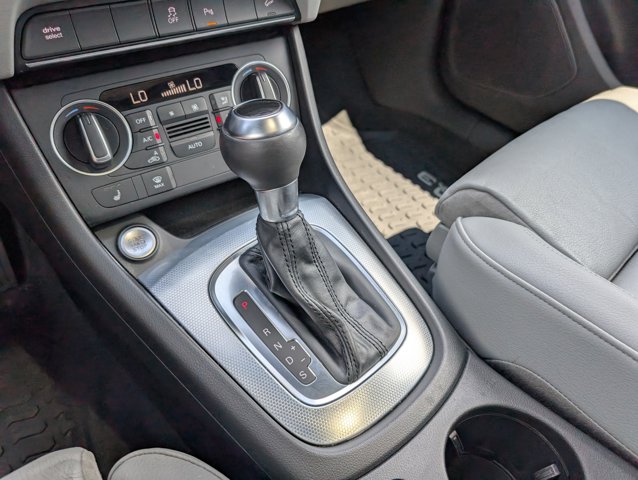 Vehicle image 19 of 29