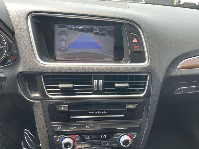 Vehicle image 27 of 38